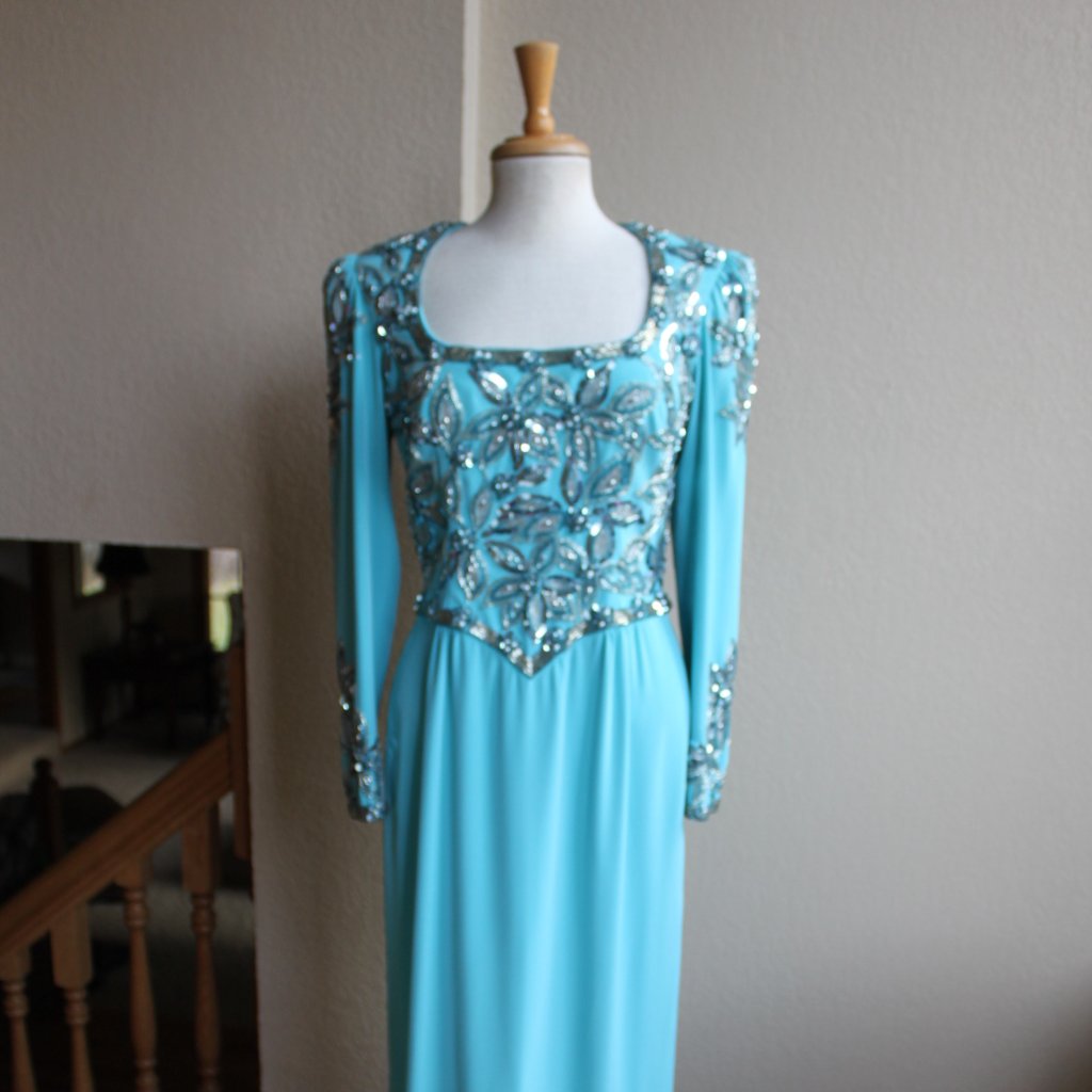 Vintage Oleg Cassini Elegant Heavily Beaded Formal Gown 8